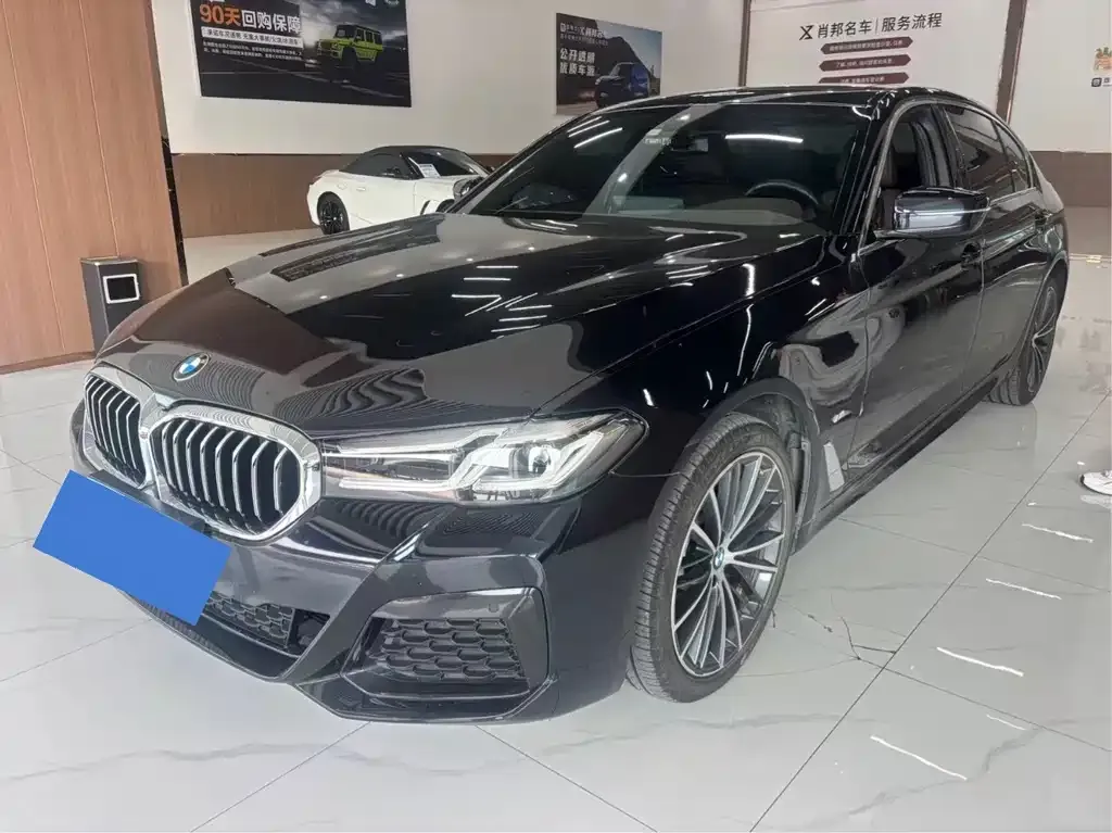 BMW 5 Series — фото 1