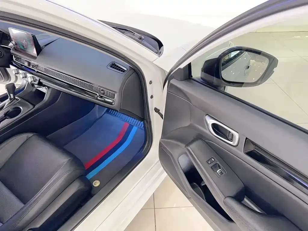 Honda Civic — фото 5
