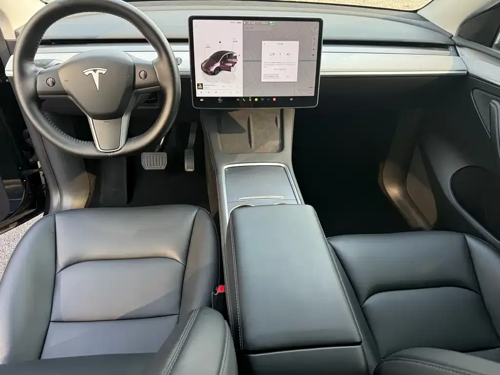 Tesla Model Y — фото 4