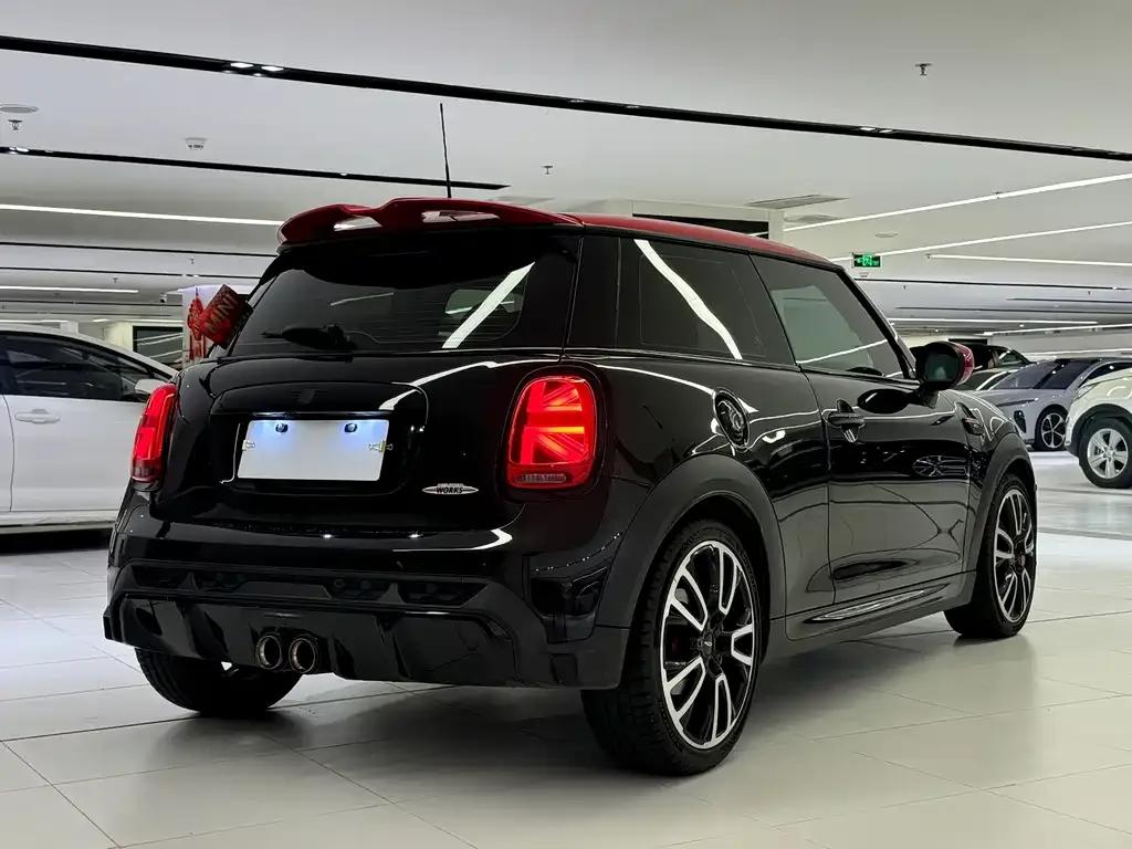 MINI JCW (John Cooper Works) — фото 7