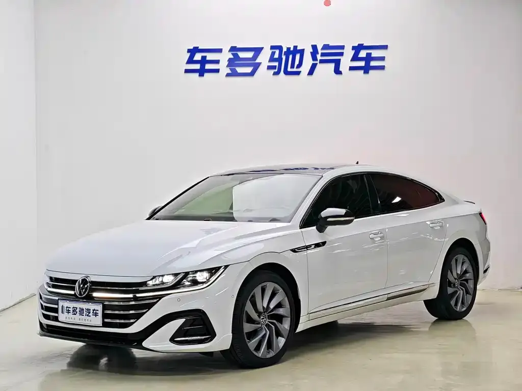 Volkswagen CC — фото 1