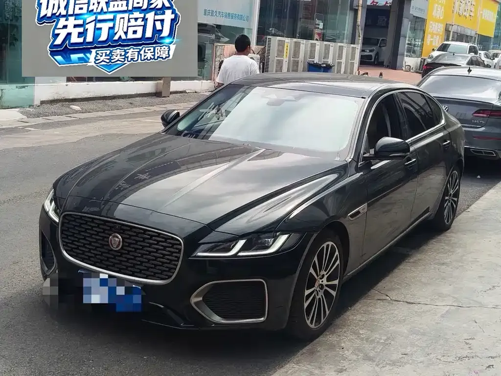 Jaguar XFL — фото 1