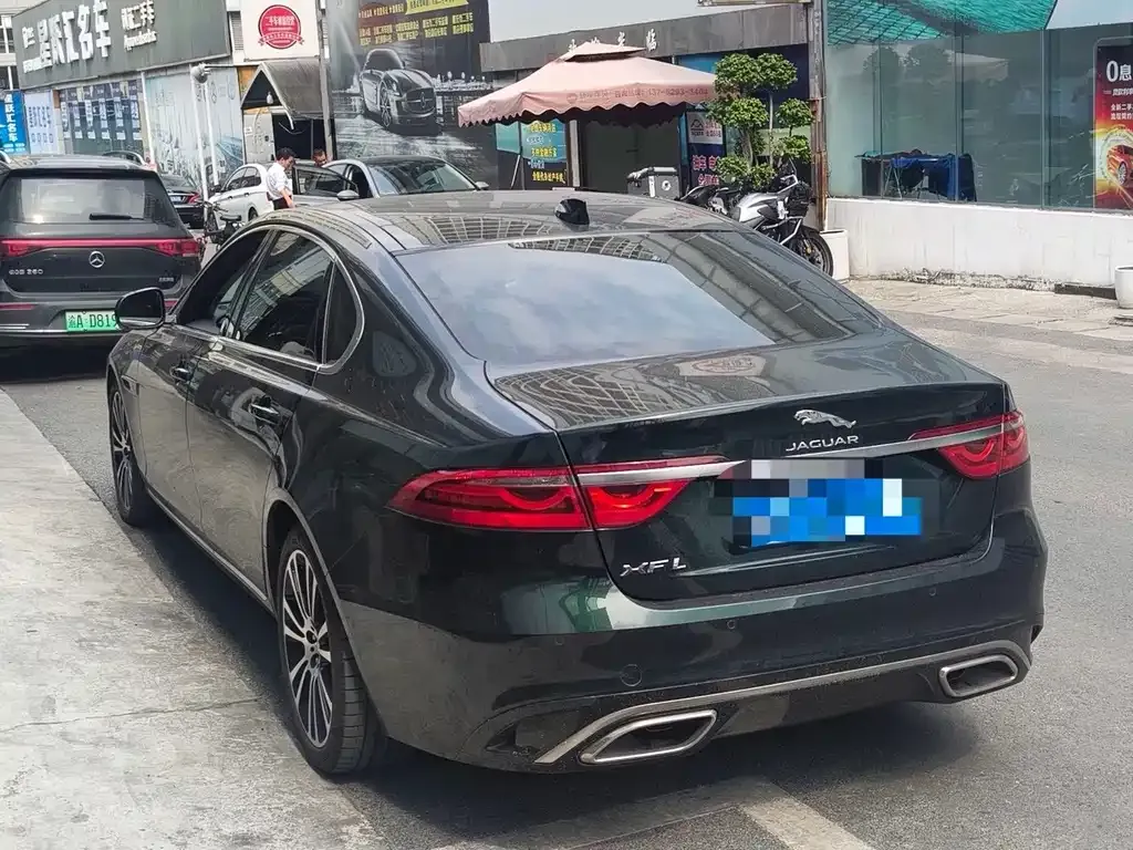 Jaguar XFL — фото 10