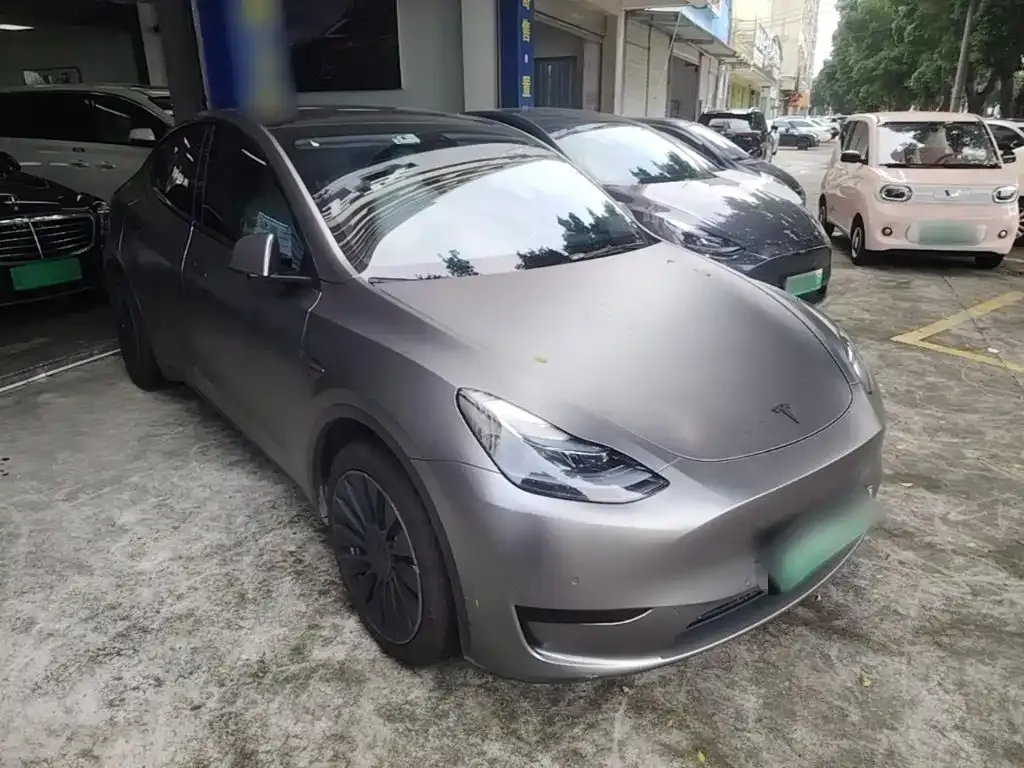 Tesla Model Y — фото 9