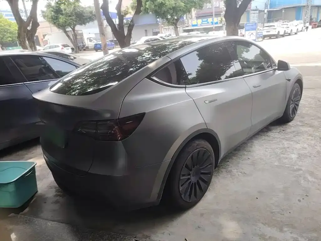 Tesla Model Y — фото 7
