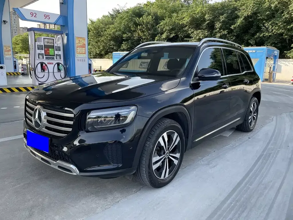 Mercedes-Benz GLB — фото 1