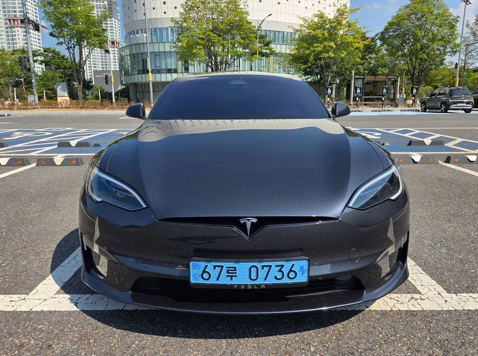 Tesla Model S — фото 4