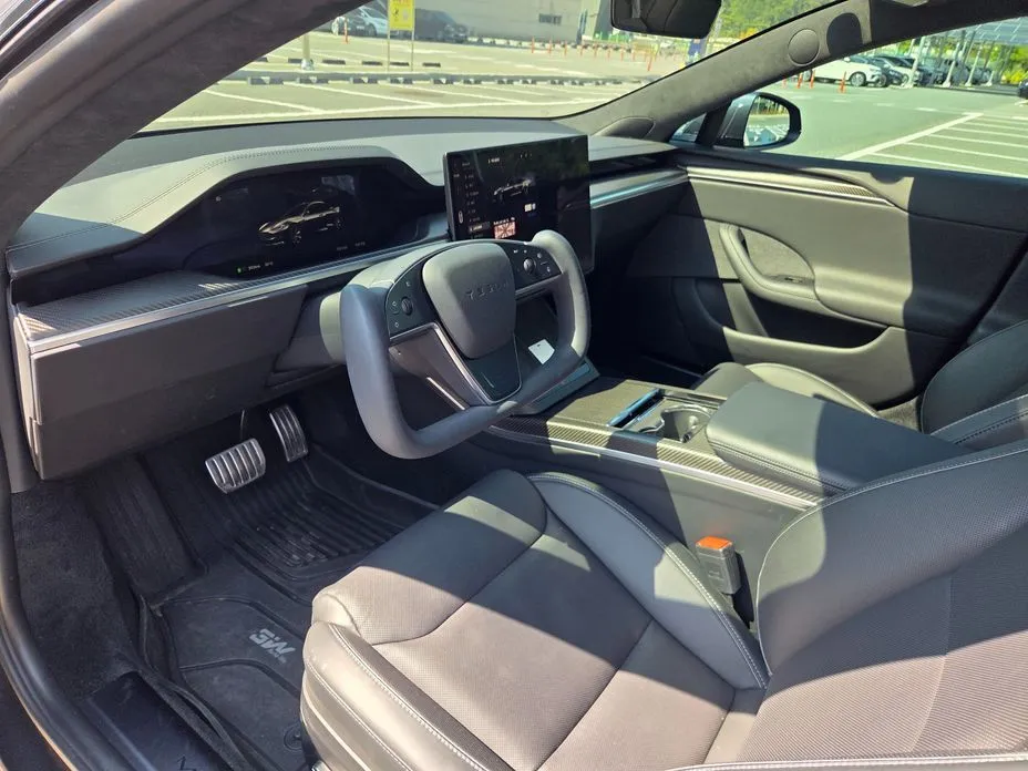 Tesla Model S — фото 8