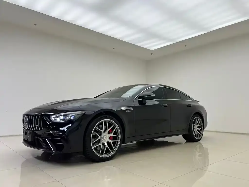 Mercedes-Benz AMG GT — фото 1