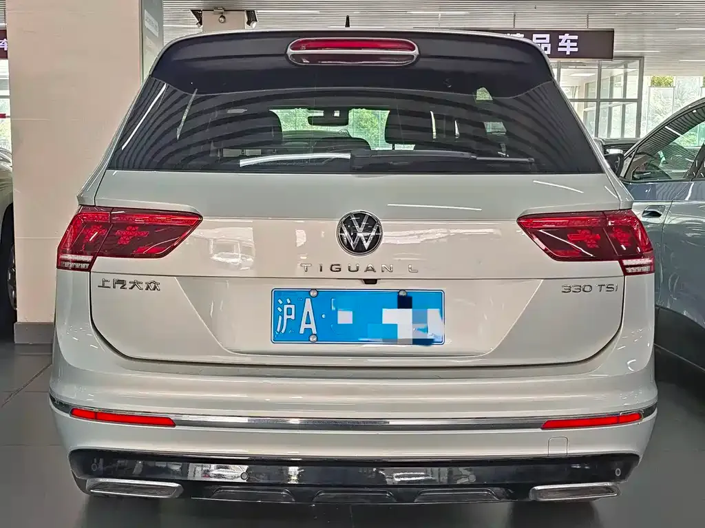 Volkswagen Tiguan L — фото 2