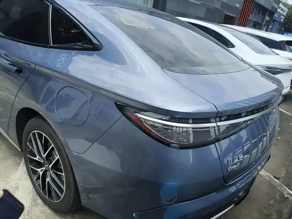 BYD Seal 07 DM-i — фото 2