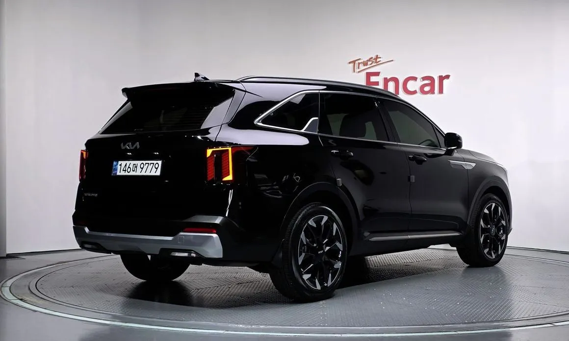 Kia Sorento — фото 4