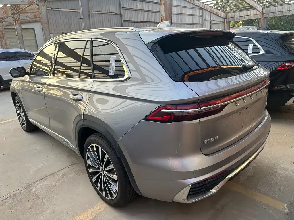 Geely Xingyue L — фото 4