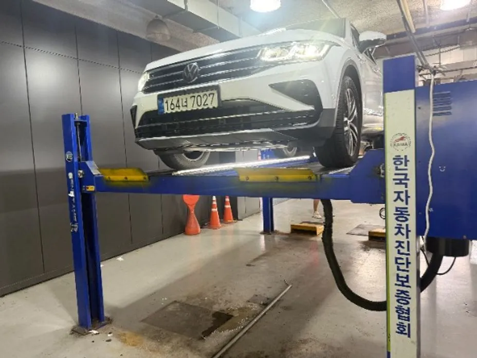 Volkswagen Tiguan — фото 1