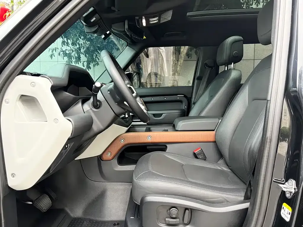 Land Rover Defender — фото 5
