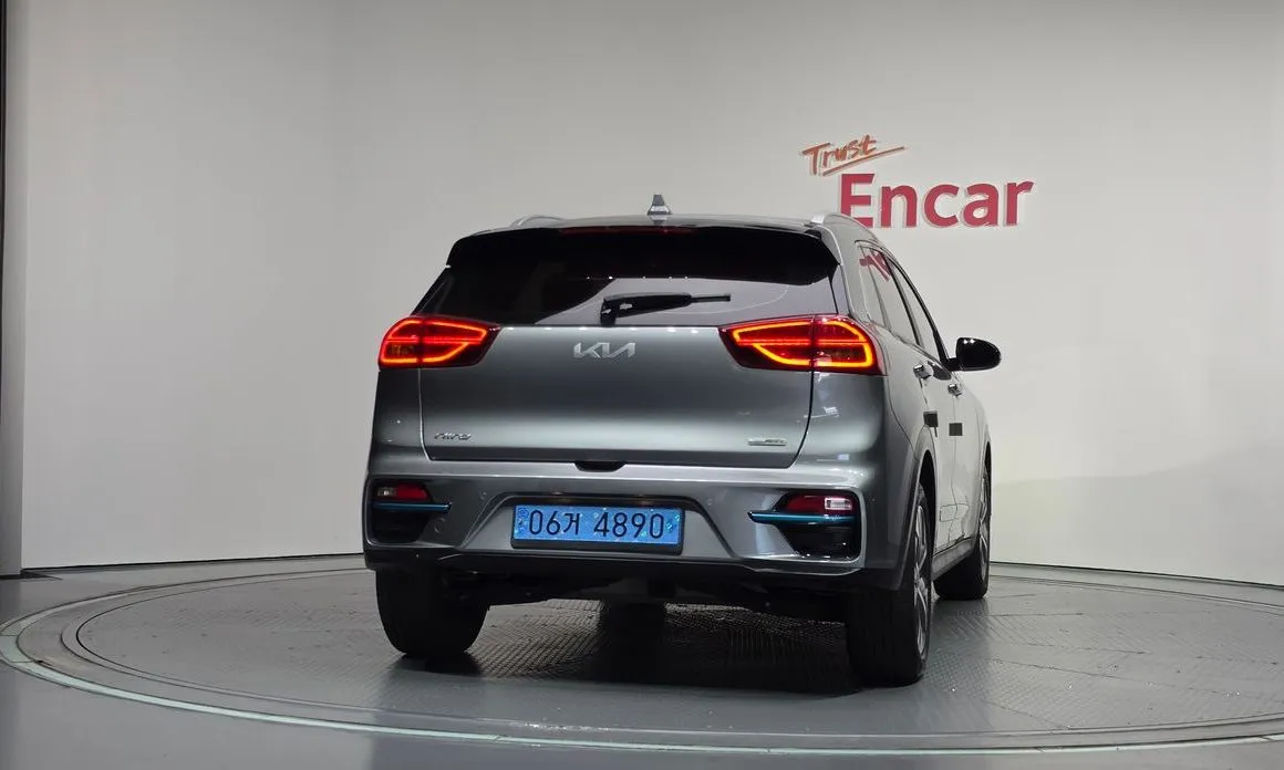 Kia Niro — фото 6