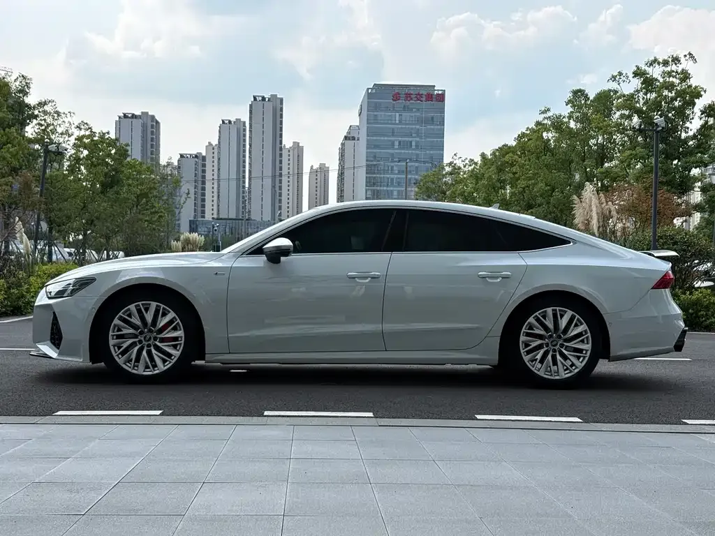 Audi A7 — фото 2