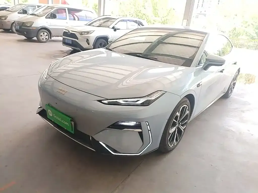 Geely Galaxy E8 — фото 1