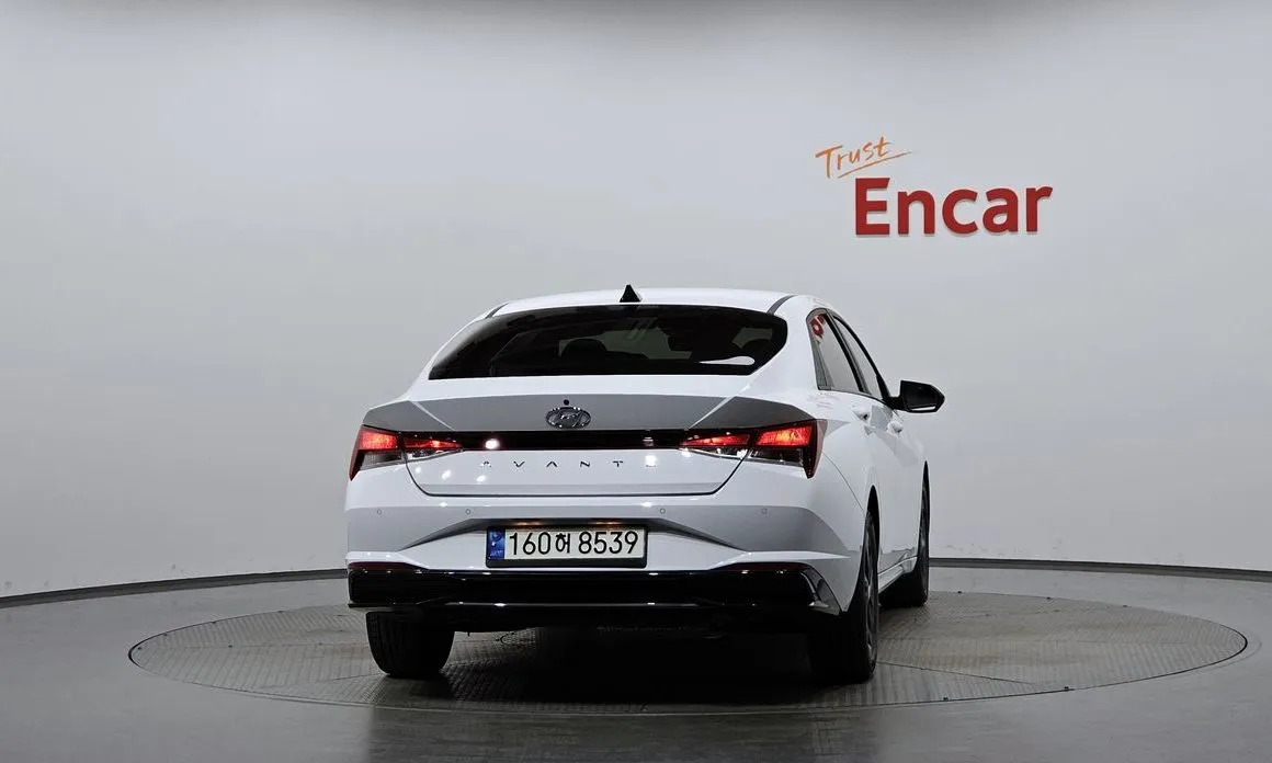 Hyundai AVANTE — фото 3