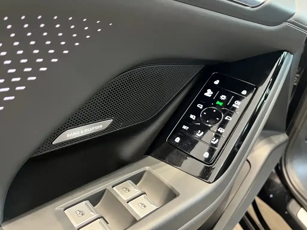 Audi A6L e-tron — фото 2