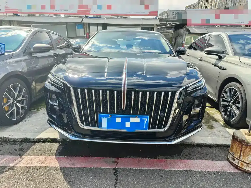 Hongqi H5 — фото 10