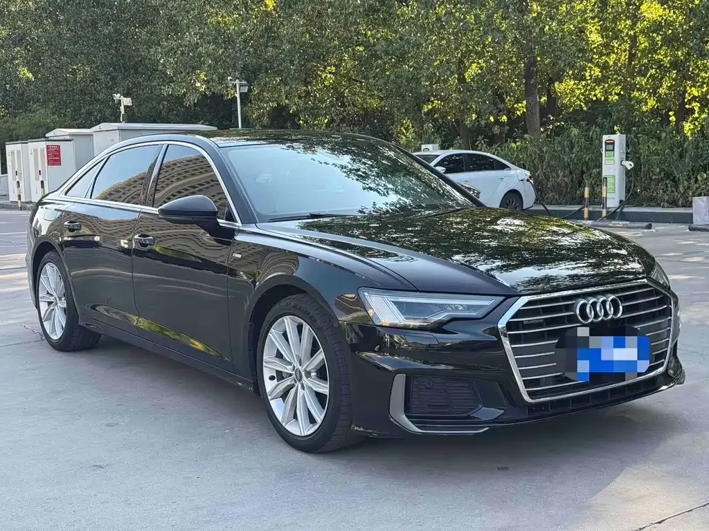 Audi A6L — фото 8