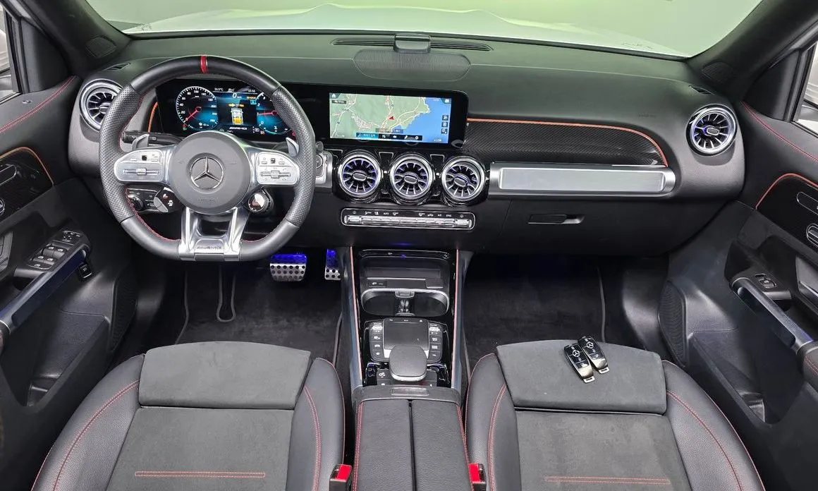 Mercedes-Benz GLB-Class — фото 10
