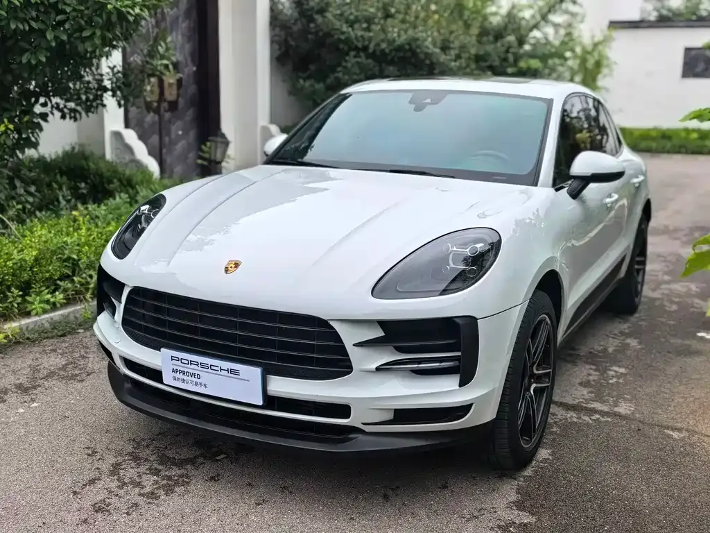 Porsche Macan — фото 1