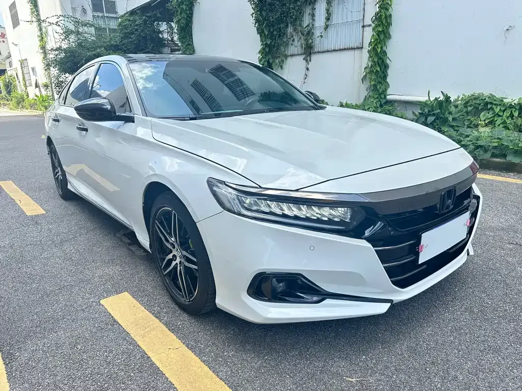 Honda Accord — фото 6
