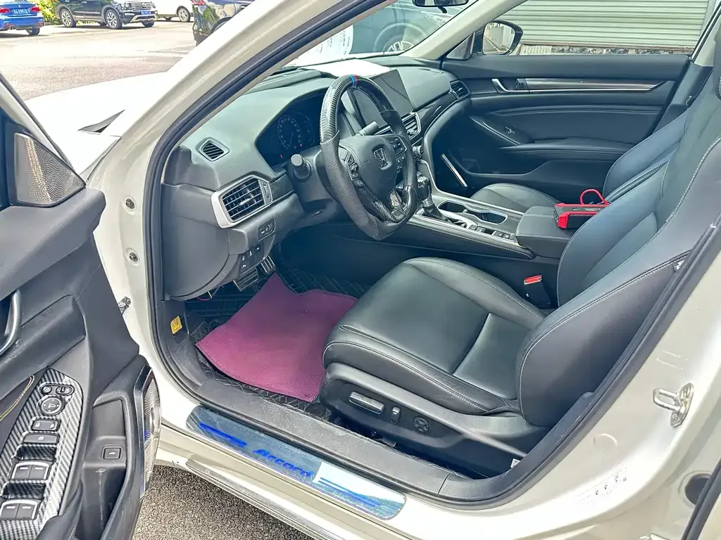 Honda Accord — фото 4