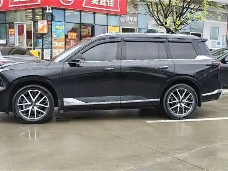 GAC Motor Trumpchi GS8 — фото 7