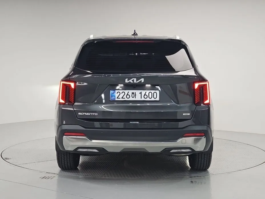 Kia Sorento — фото 3