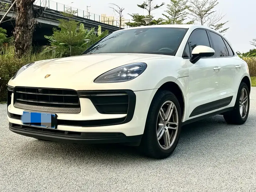 Porsche Macan — фото 1