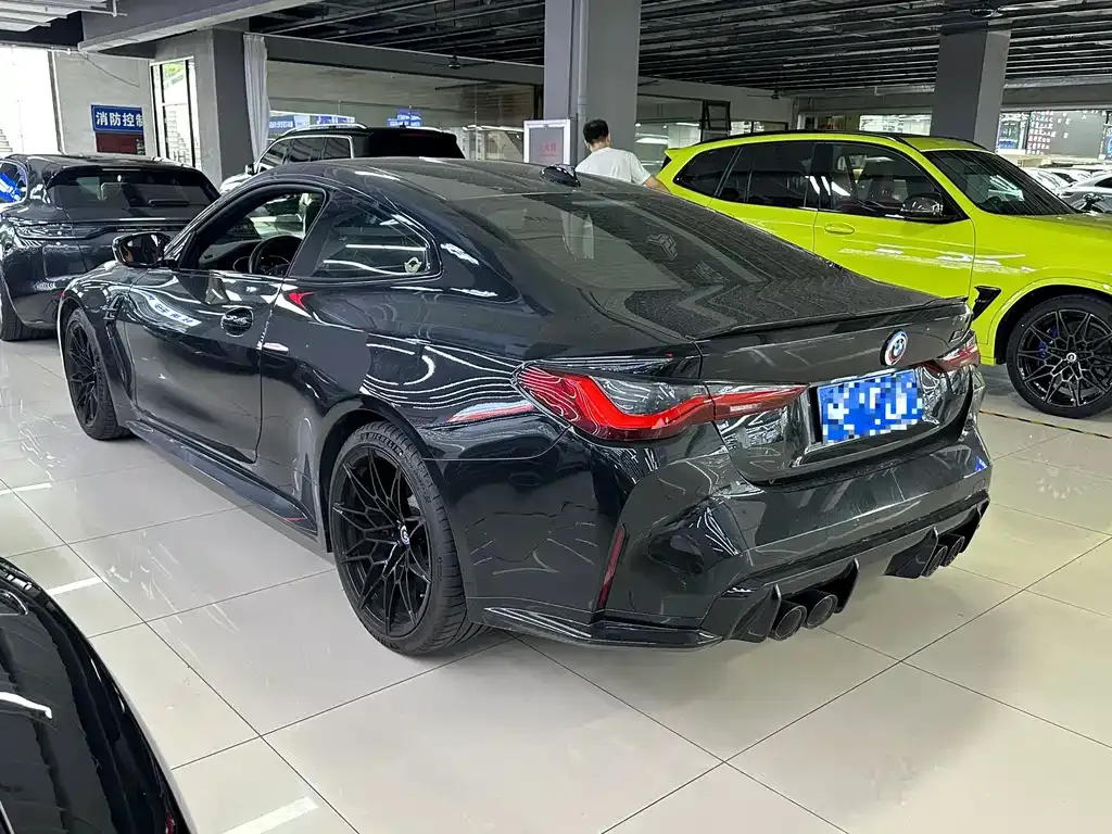 BMW M4 — фото 4