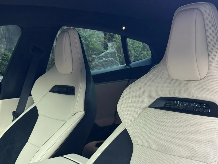 Tesla Model S — фото 8