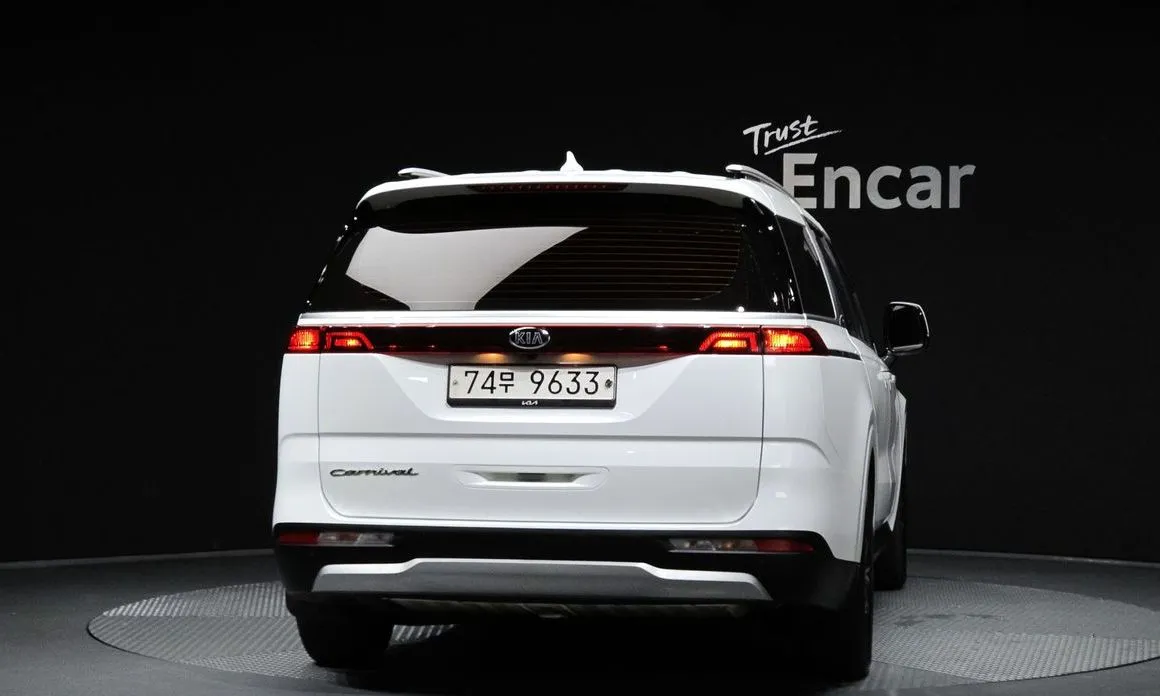 Kia Carnival — фото 2