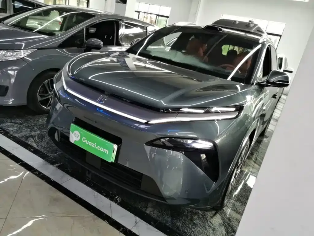 BYD Tang L — фото 1