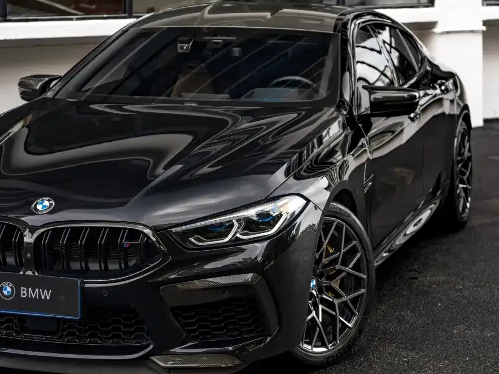 BMW M8 — фото 3