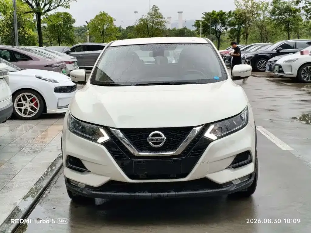 Nissan Qashqai — фото 4