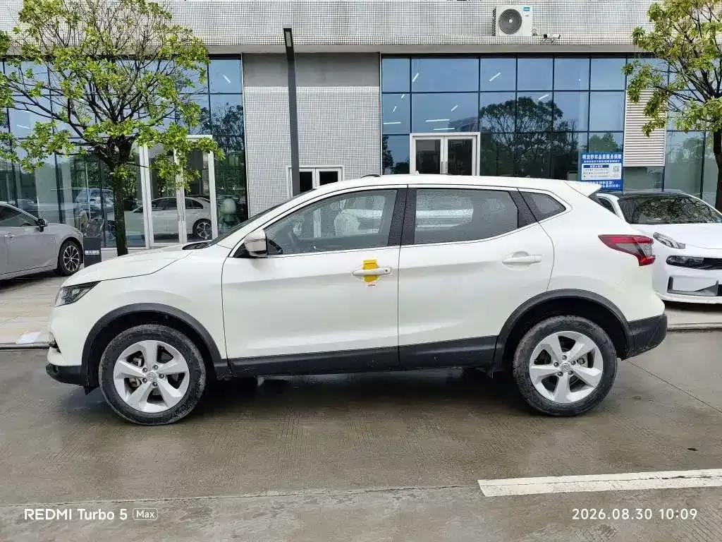 Nissan Qashqai — фото 2