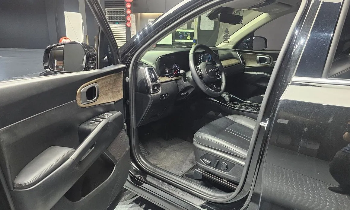 Kia Sorento — фото 6