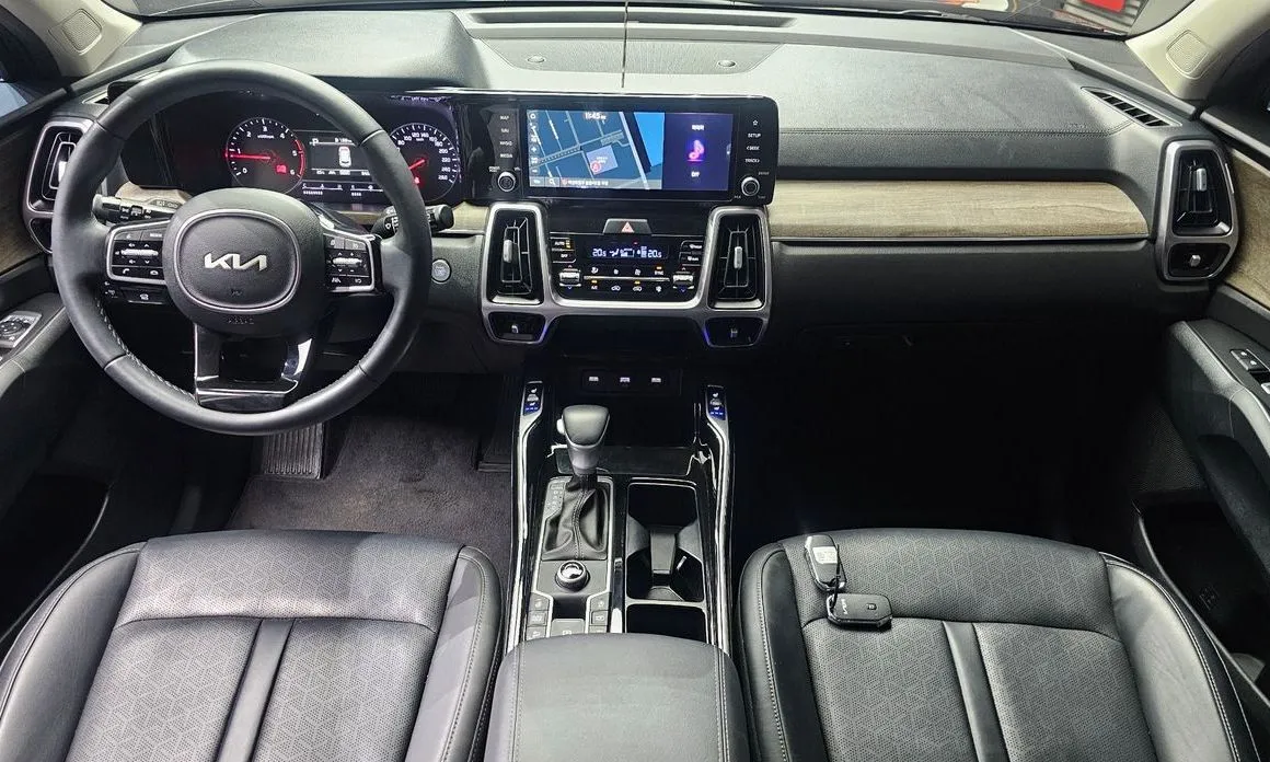 Kia Sorento — фото 10