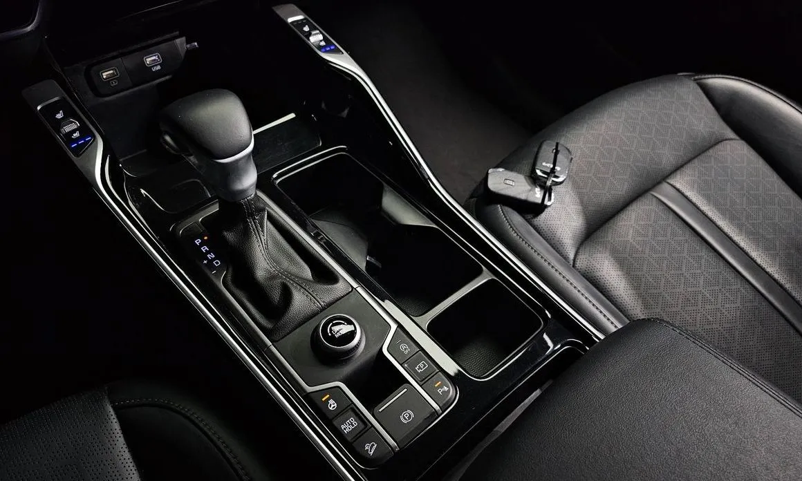 Kia Sorento — фото 8