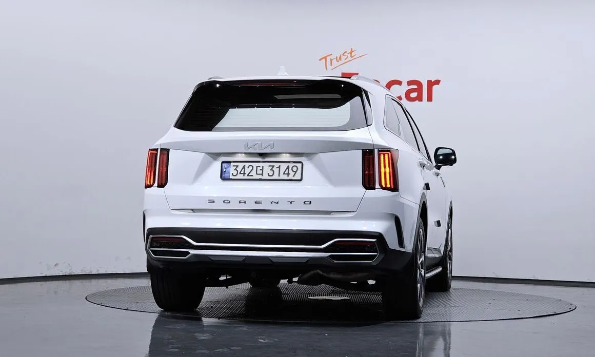 Kia Sorento — фото 5