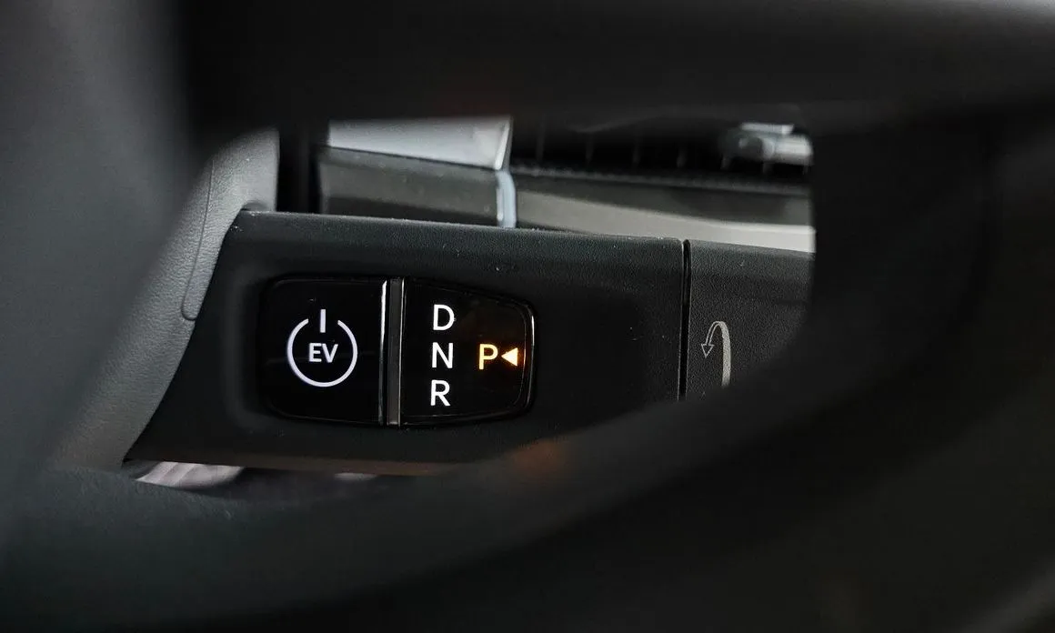 Kia EV3 — фото 4