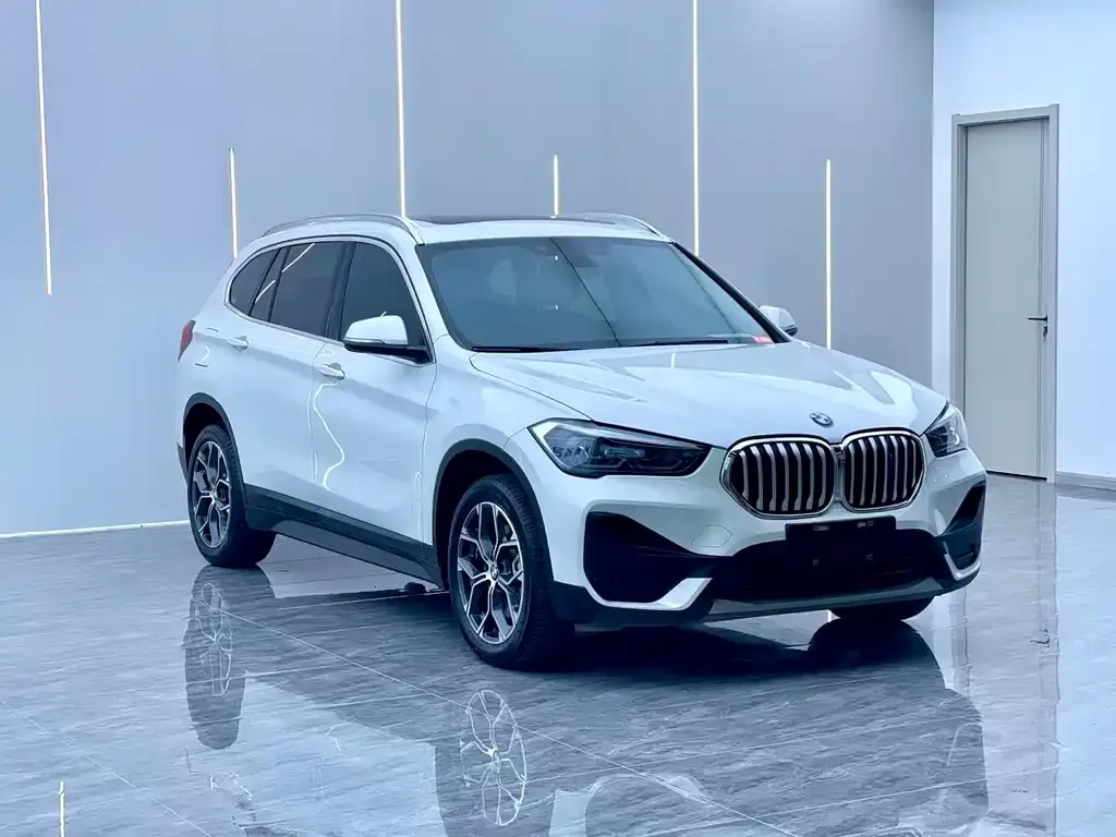 BMW X1 — фото 3