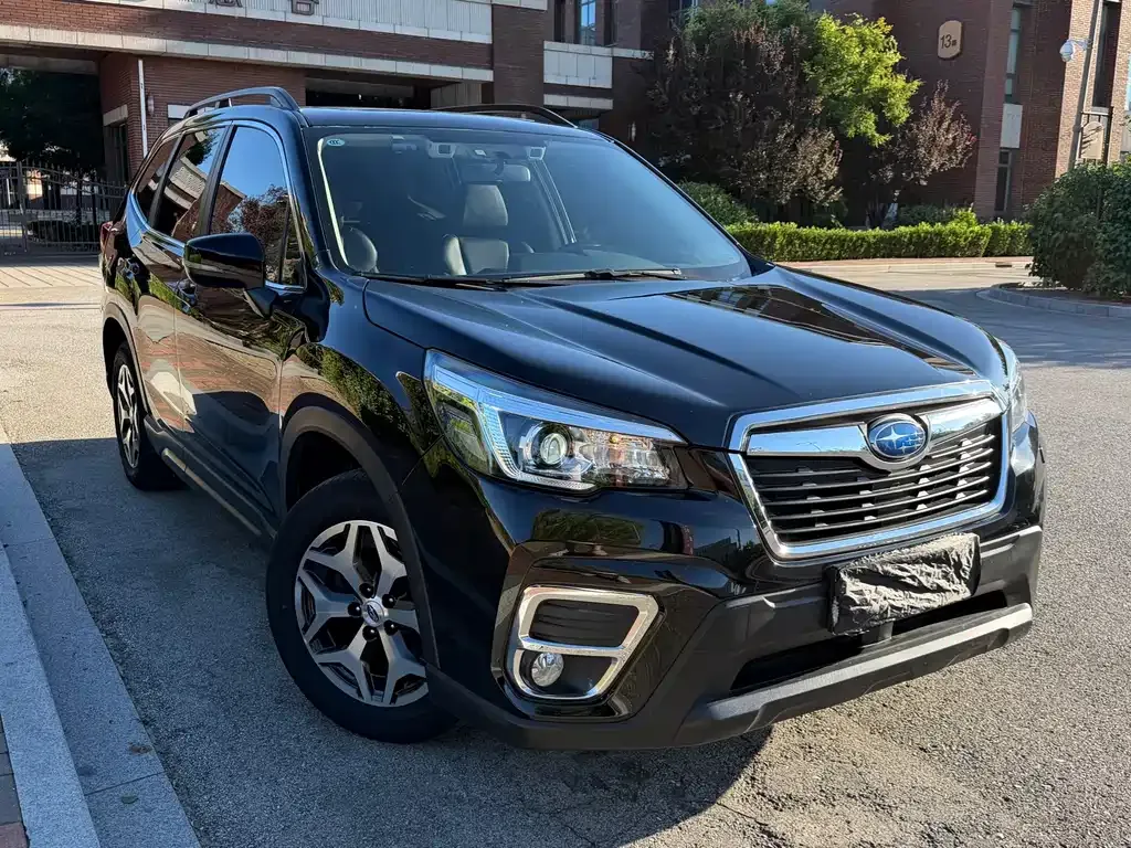 Subaru Forester — фото 8