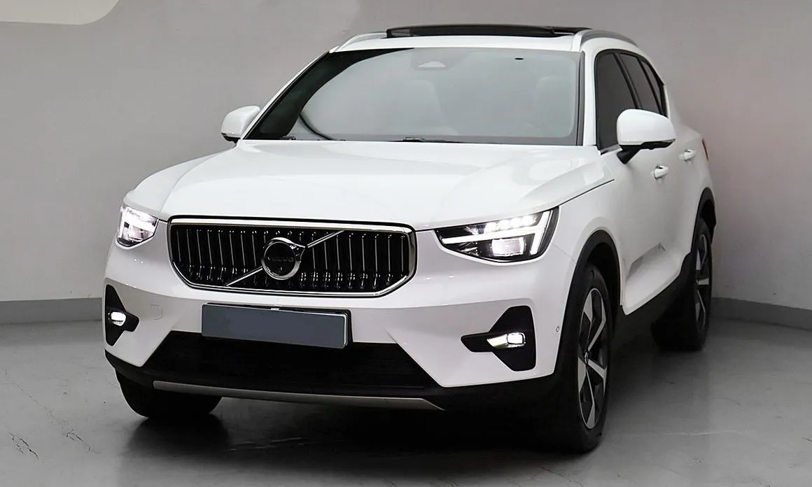 Volvo XC40 — фото 2