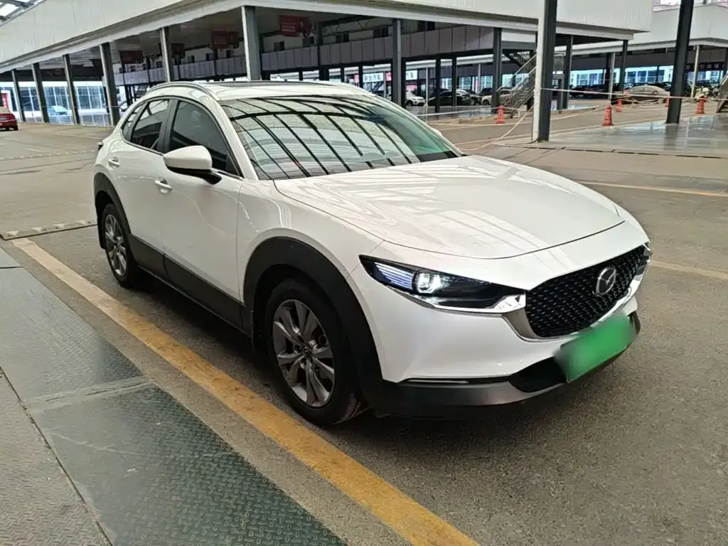 Mazda CX-30 — фото 10