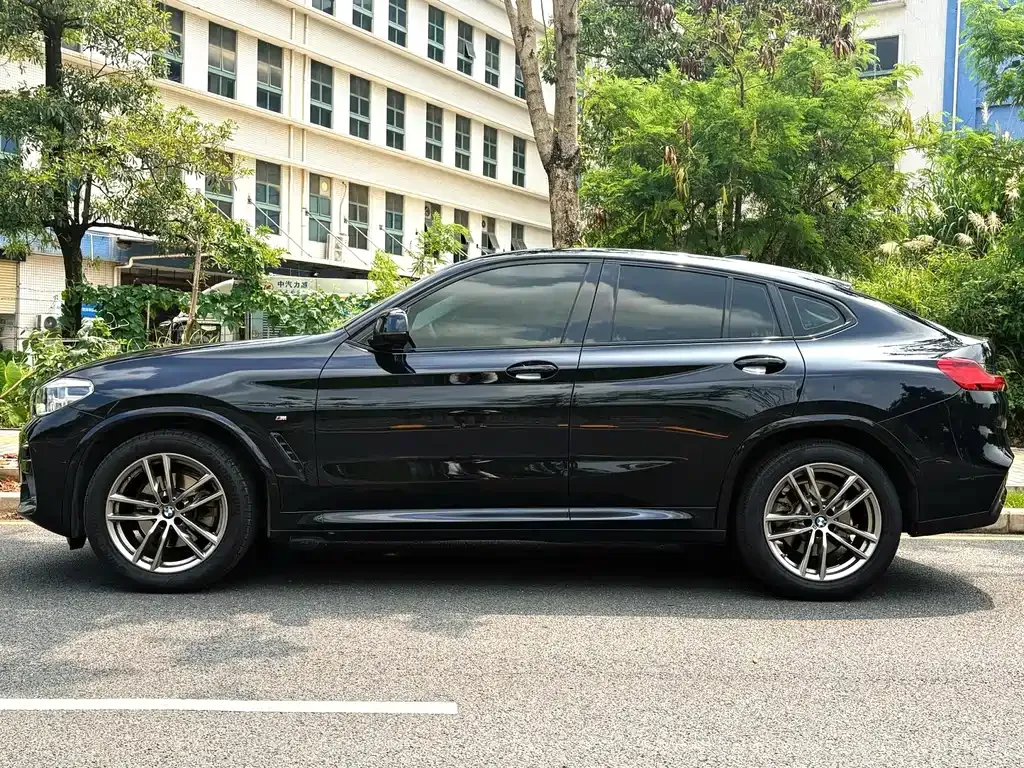 BMW X4 — фото 4